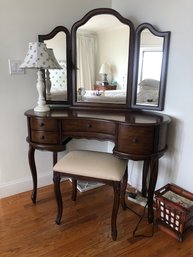 Queen Anne Style Vanity With Bench And Waste Basket