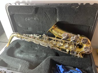 Selmer USA 24 M 7117968 Saxophone And Case