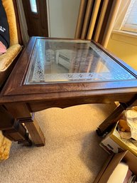 End Table With Etched Glass 22' X 26' X 21h