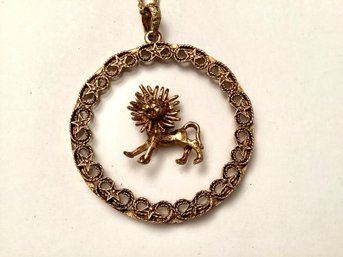 Large Metal And Lucite Lion Pendant Necklace Vintage Leo