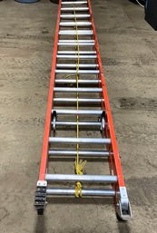 Keller 24 Ft Ladder ~ Model 5124 ~ FIBERGLASS D-RUNG EXTENSION LADDER