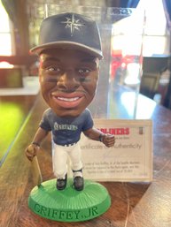 1998 Headliners Limited Edition Sculpture Of Ken Griffey Jr.     Limited Edition Of 20,000