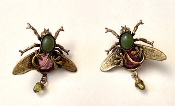 Fabulous Pair Intricately Detailed Bee Earrings Pierced