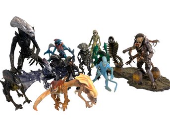 Aliens VS Predators, Collection Of Toys And Figures.  Up To 11.5' Tall.