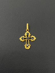 Stunning Delicate 18k Yellow Gold & Blue Sapphire Cross