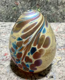 Stunning  Favrile Glass Egg Studio Signed