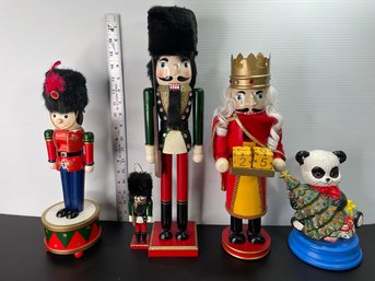 Nutcrackers And Holiday Themed Music Figurines