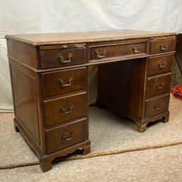 Solid Wood Antique Kneehole Desk