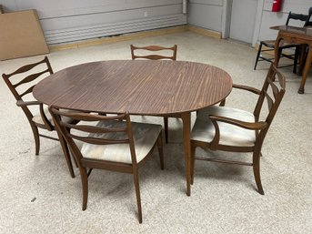 Mid Century Dinning Table & 4 Chairs