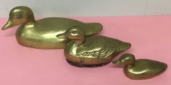 Vintage Trio Brass Ducks