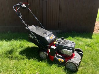 SNAPPER Self - Propelled Mower With Electric Start!