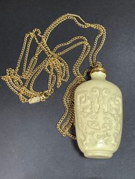 Large Vintage Kenneth J Lane Snuff Bottle Form Plastic Necklace