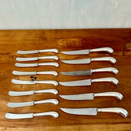 A Set Of Sheffield Silver Plate Steak Knives And Spreaders With Stainless Steel Blades