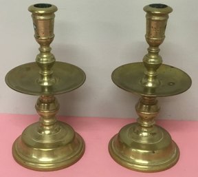 PR. Williamsburg Restoration Vintage Brass Candlesticks