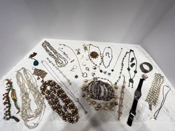 Lot $10 Costume Jewelry With Some Sterling Mixed In The Jewelry