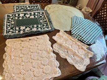 Machine Made Linen Lot, Placemats, Runner