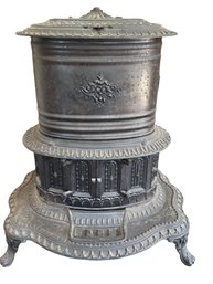 Antique Cast Iron Wood Burning Stove By Treadwell, Ferry & Norton.The Vestal Cottage No.18