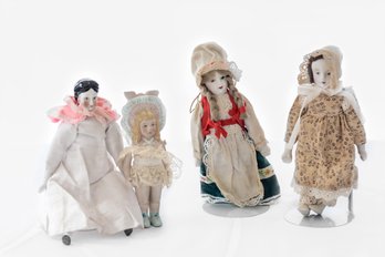 LOT OF 4 DOLLS