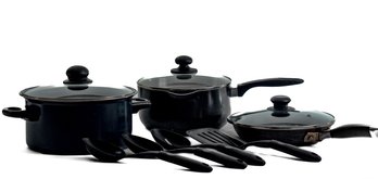 ASSORTMENT OF MIXED COOKWARE