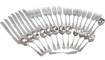 ONEIDA STAINLESS STEEL FLATWARE SET