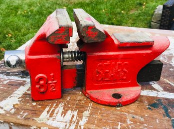 SEARS 3 1/2' Bench Vise