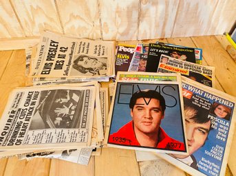 Large Collection Of ELVIS Newspapers And Mags
