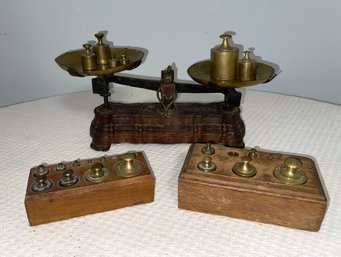 Antique French Force 2 Kilo Scale With Weights