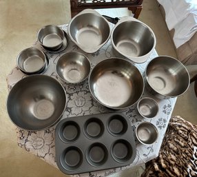 Set Of Kitchen Dishes With 2 Durapet Bowl 3 Bakers Secret And 6 Bowls With Small Round Bolws