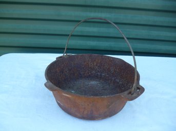 Cast Iron Pot 11' Diameter