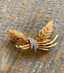 Gold Tone Wheat Brooch With Rhinestones