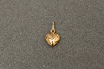18K Gold Miniature Heart Pendant
