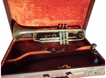 Early To Mid Century Martin Trumpet, Committee Model, With 4 Vincent Mouth Pieces