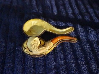 Early To Mid Century Vintage Merschaum Claw Pipe With Leather Case