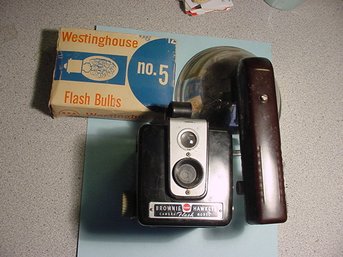 Kodak Brownie Hawkeye Flash Camera W/ Flash