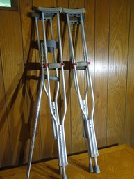 Adjustable Aluminum Crutches