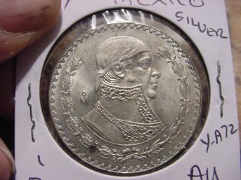 1957   10 Percent Silver  Mexico One Peso Coin - AU