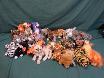 Lot Of 23 Beanie Baby Cats