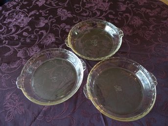 Stoneware Pie Plate (12 Diameter) And Three Pyrex Pie Pans (9  Diameter)