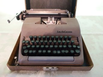 Vintage Smith Corona Typewriter.