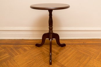 Bombay Store Oval Side Table