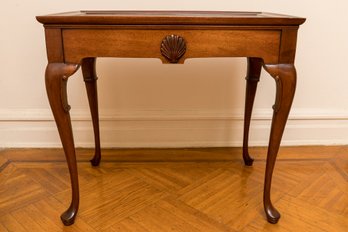 Vintage Queen Anne Style Mahogany Side Table With Pull Out Slides