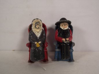 Vintage Metal Amish Couple Salt And Pepper Shakers