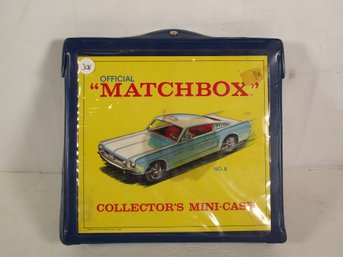 Vintage Matchbox Collectors Case With 18 Vehicles