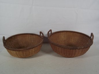 Lot Of Two (2) Vintage Nesting Woven Baskets With Handles