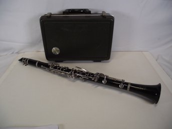 Bundy Resonite Selmer Clarinet With Case