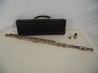 WT Armstrong Silver Plated Flute Model 102 With Case