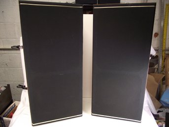 Pair Of Marantz Speakers Model HLM-312A