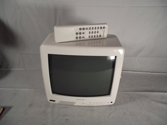 Panasonic Color TV With Remote Model CTN-1050R