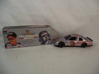 Dale Earnhardt #3 Winston Select 1:24 Scale Diecast Car/Coin Bank NIB