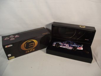 Mike Skinner Lowe's Special Olympics #31 Nascar Elite 1:24 Scale Diecast Race Car